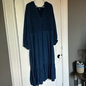Old navy blue dress long sleeve smocked top